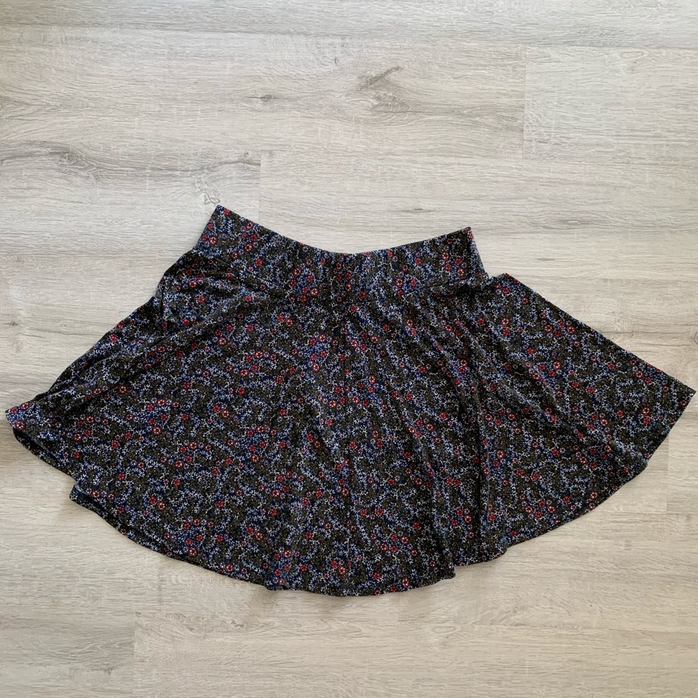Flowy floral skirt
